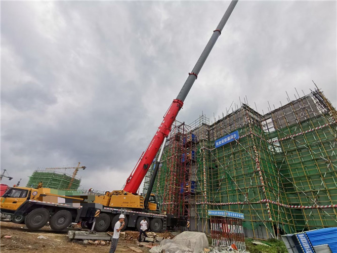 恩施市吊车租赁需要注意事项