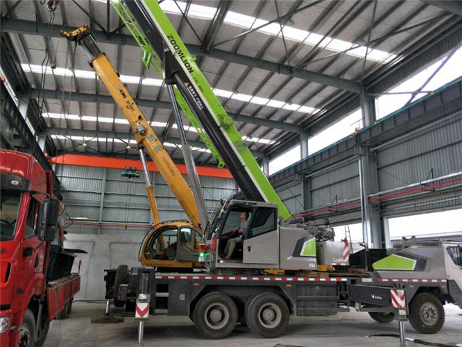 恩施市高空车出租需要注意哪些安全事项？