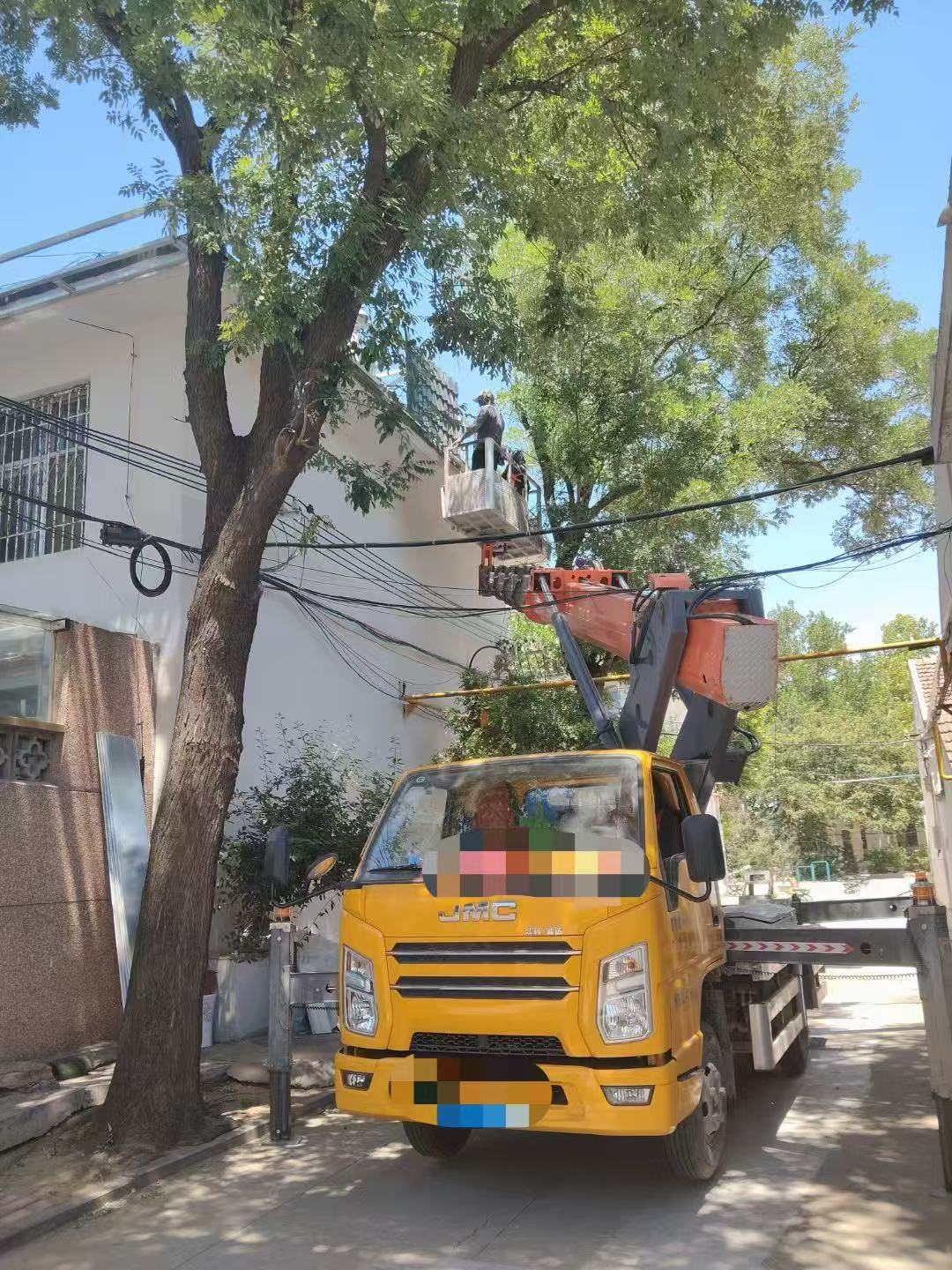 恩施市高空作业车能吊装重物吗？最大承载多少公斤？