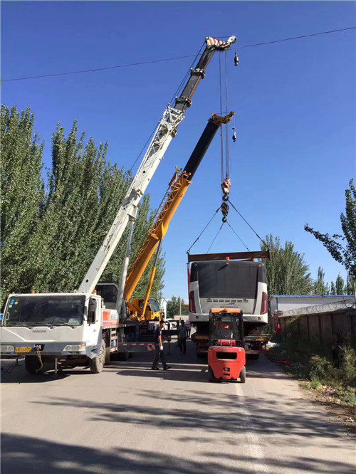 恩施市港口集装箱搬运案例